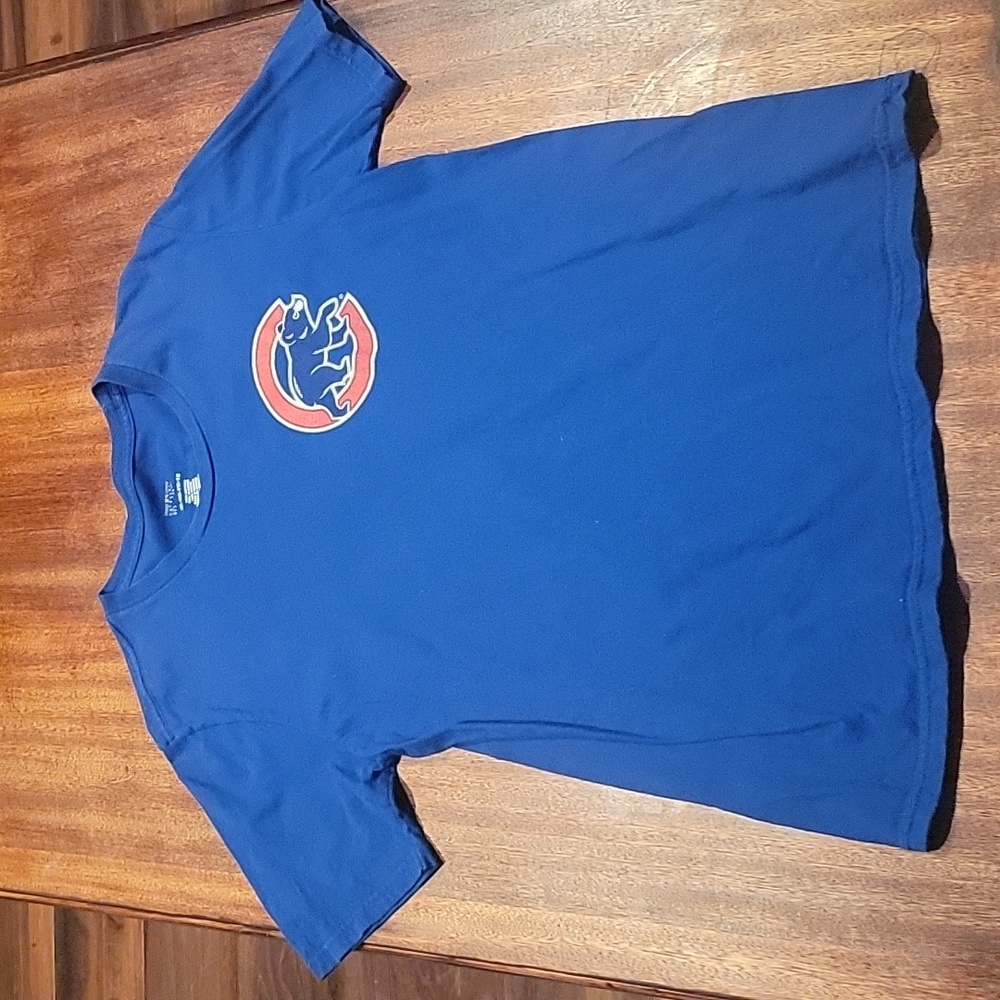 CUBS- YOUTH SIZE XL TEE SHIRT